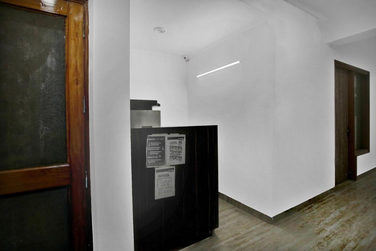 Oyo 82100 Golden Residency Noida Zewnętrze zdjęcie