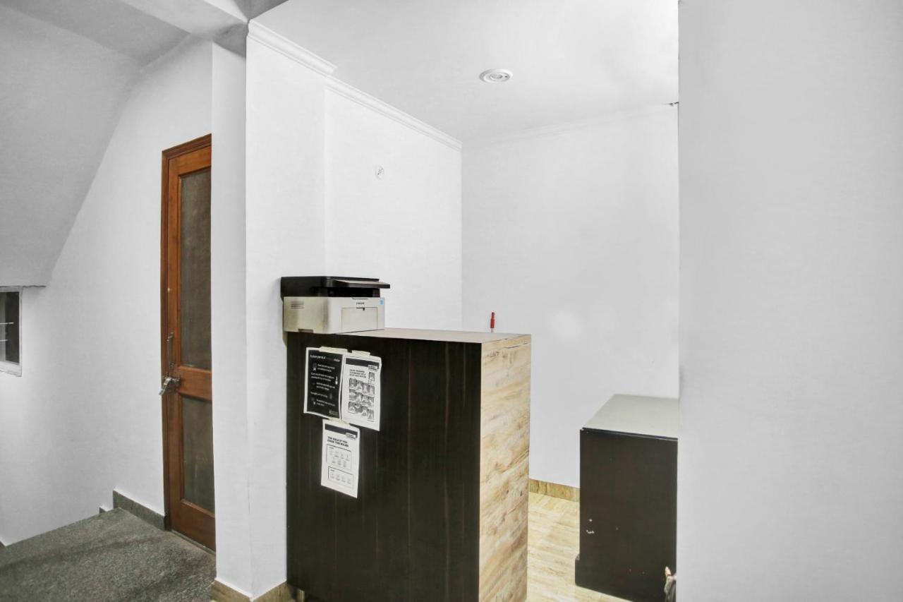 Oyo 82100 Golden Residency Noida Zewnętrze zdjęcie
